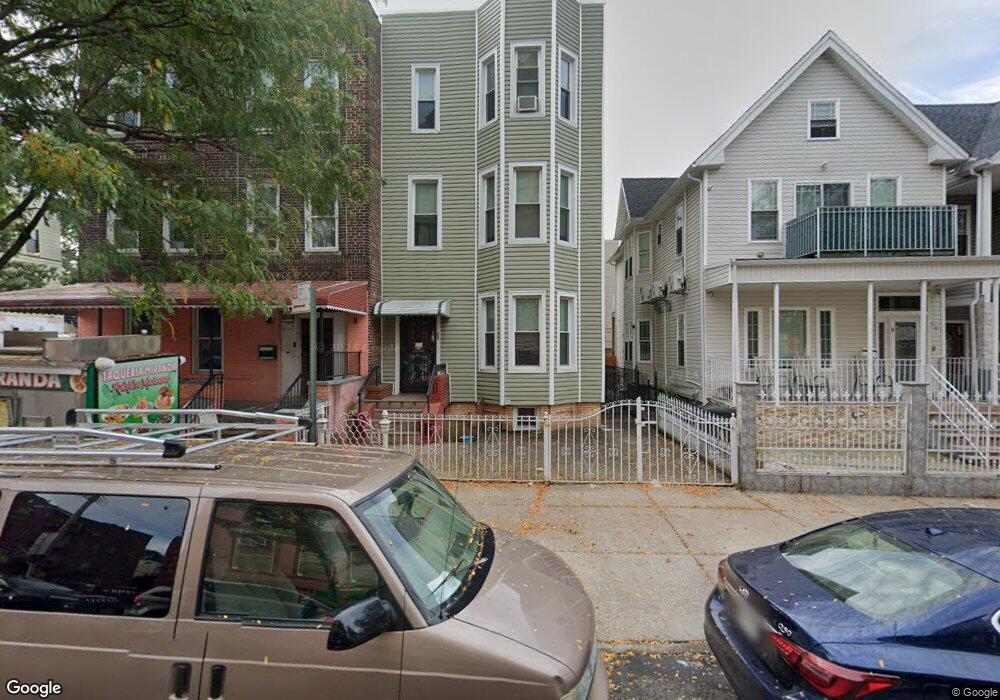 276 Arlington Ave, Brooklyn, NY 11208 - photo 1