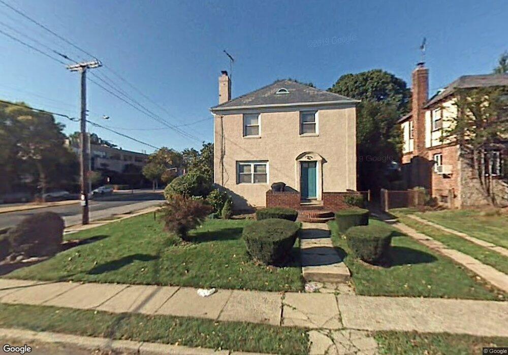 7572 185th St, Flushing, NY 11366 - photo 1