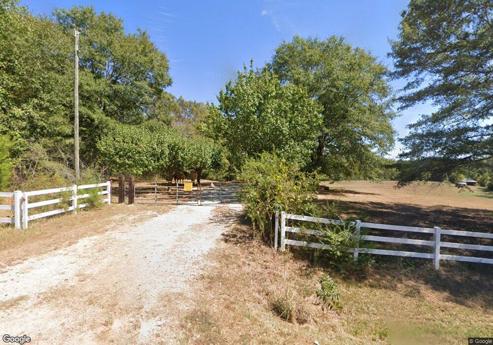 154 Grape Creek Rd, Barnesville, GA 30204 - photo 1