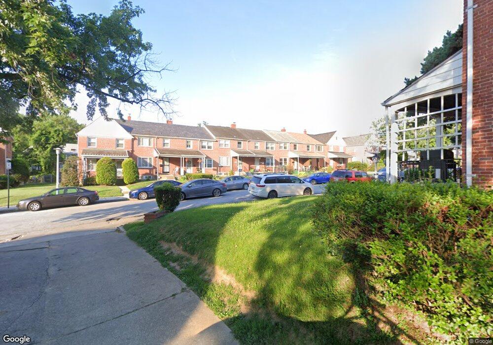 1555 Stonewood Rd, Baltimore, MD 21239 - photo 1