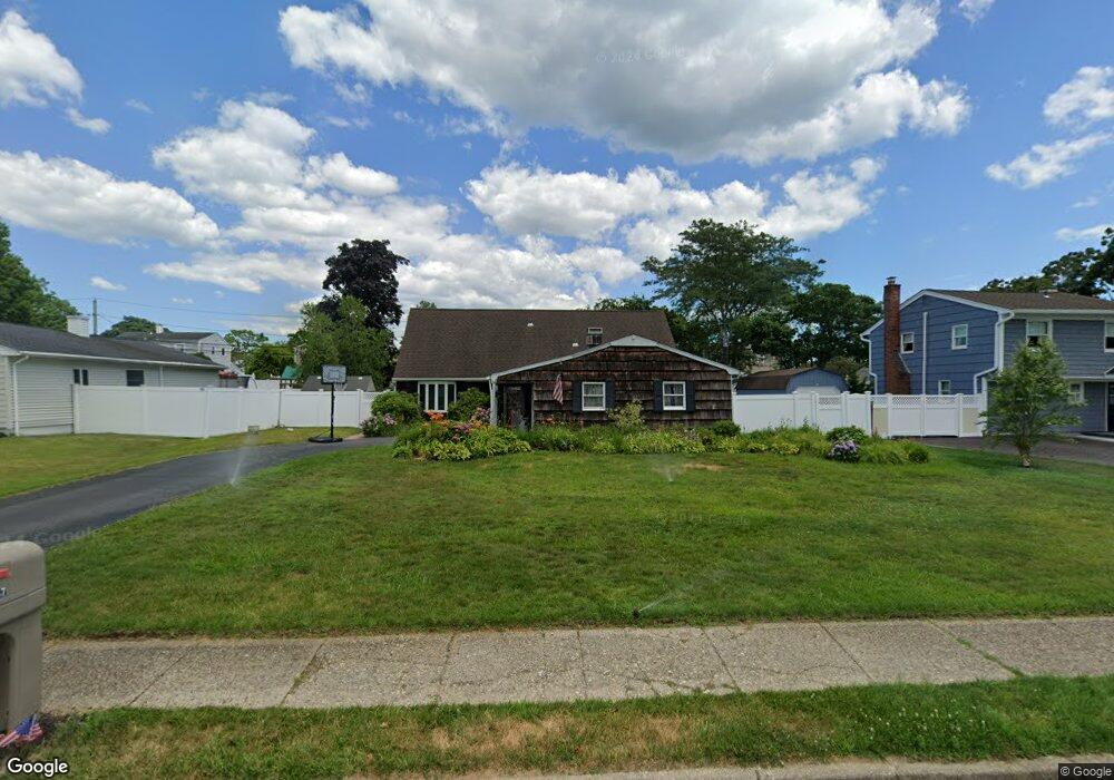 367 Greenbelt Pkwy, Holtsville, NY 11742 - photo 1