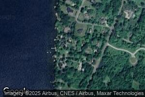 5 Mahkeenac Shores Dr, Stockbridge, MA 01262
