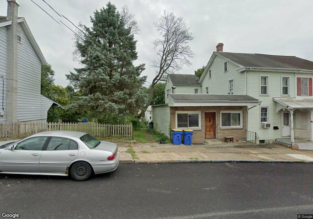 290 1/2 E High St, Middletown, PA 17057 - photo 1