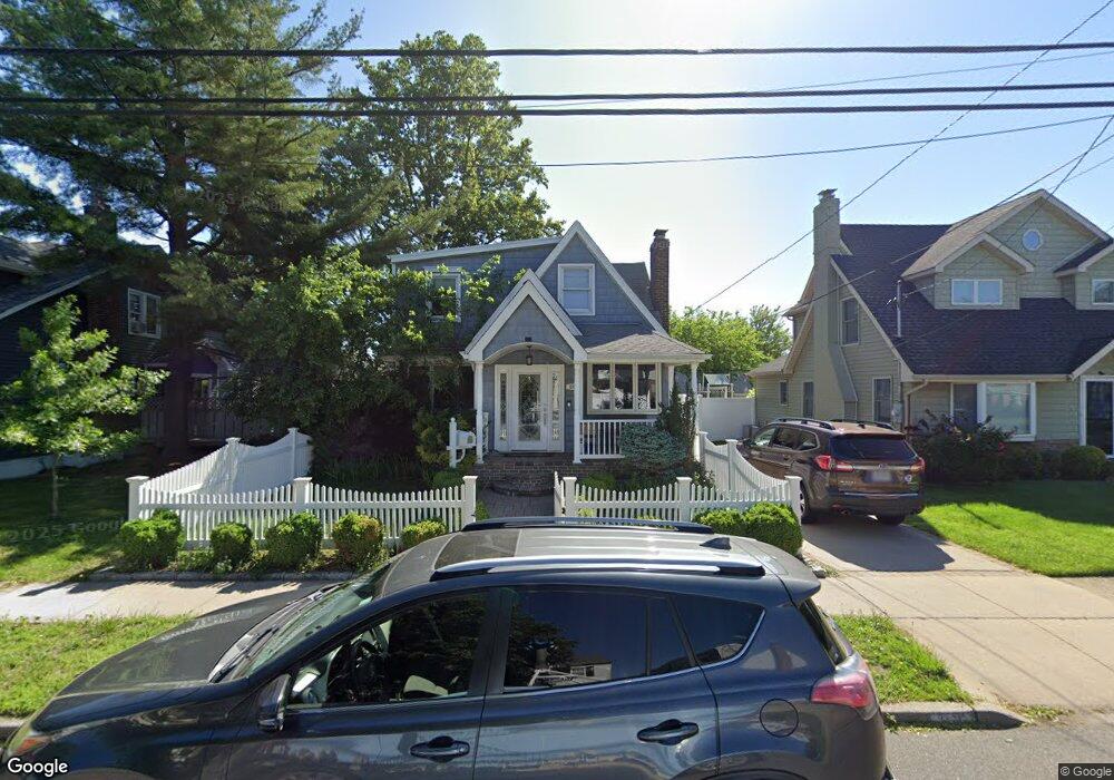 69 Spruce St, West Hempstead, NY 11552 - photo 1