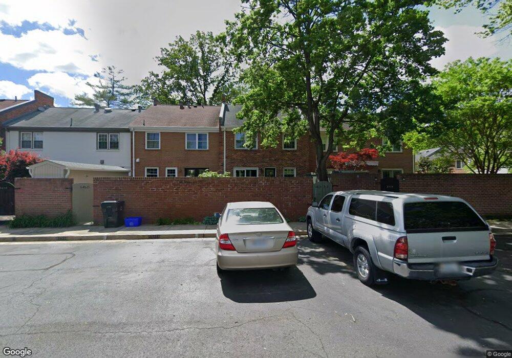 8432 Grenoble Ct, Springfield, VA 22152 - photo 1