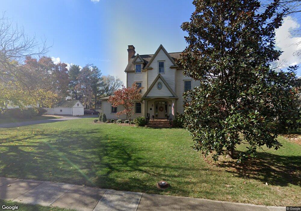 111 S Orchard Dr, Purcellville, VA 20132 - photo 1