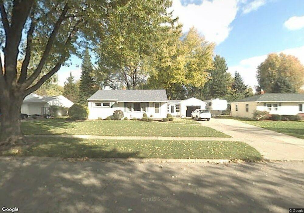 536 Harkness Dr, Adrian, MI 49221 - photo 1