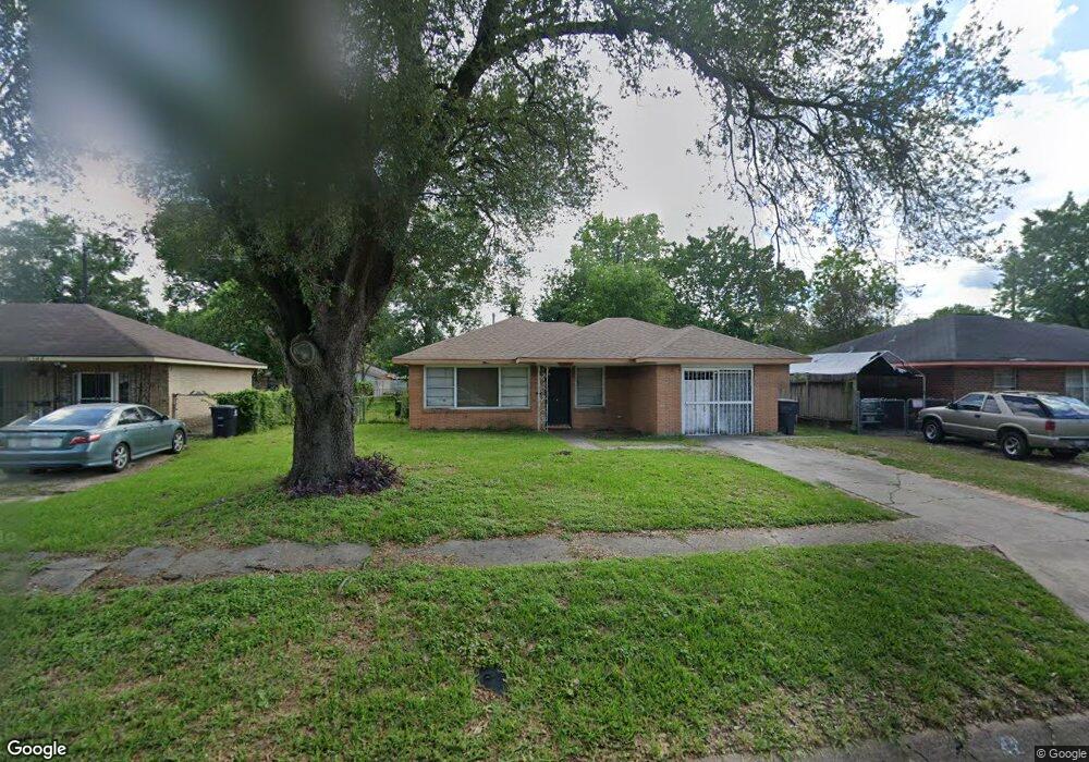 142 E Janisch Rd, Houston, TX 77022 - photo 1