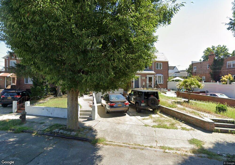 2907 Utopia Pkwy, Flushing, NY 11358 - photo 1