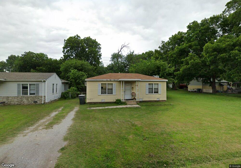 1613 8th Ave NW, Ardmore, OK 73401 - photo 1