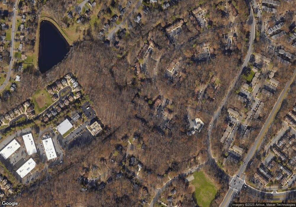 2390 Cloudcroft Square, Reston, VA 20191 - photo 1