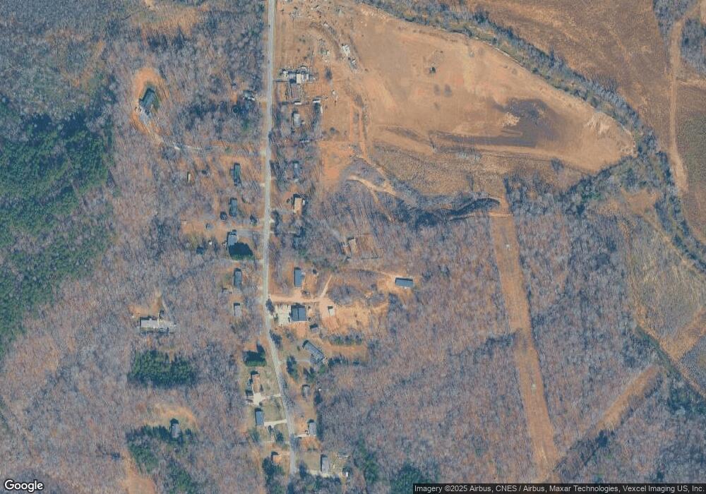 525 S Greenbriar Rd, Statesville, NC 28625 - photo 1