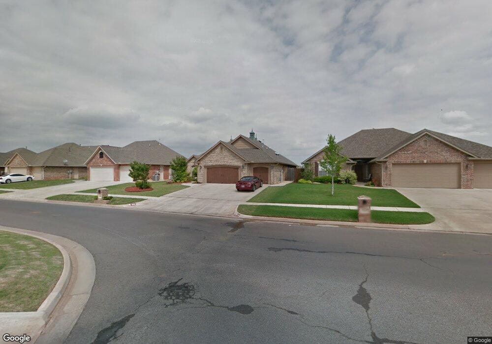 1016 Kelsi Dr, Moore, OK 73160 - photo 1