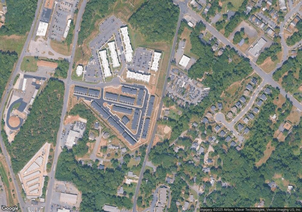 18229 Summit Pointe Dr, Triangle, VA 22172 - photo 1