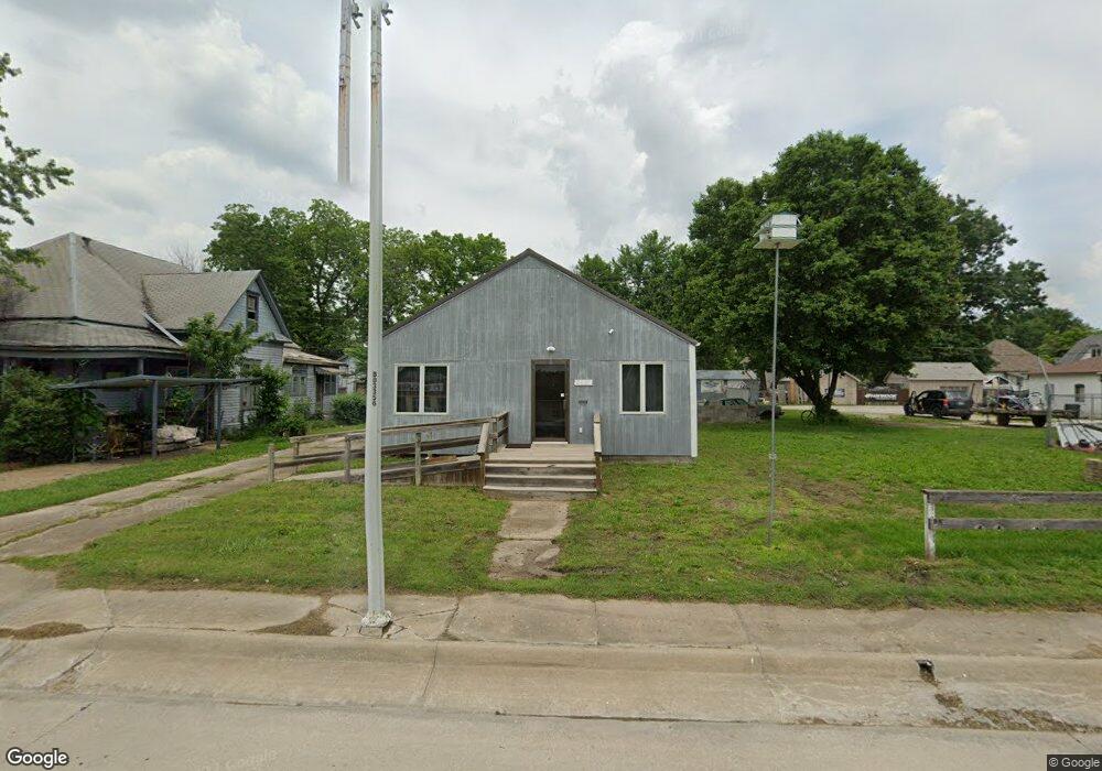 2421 Main St, Parsons, KS 67357 - photo 1