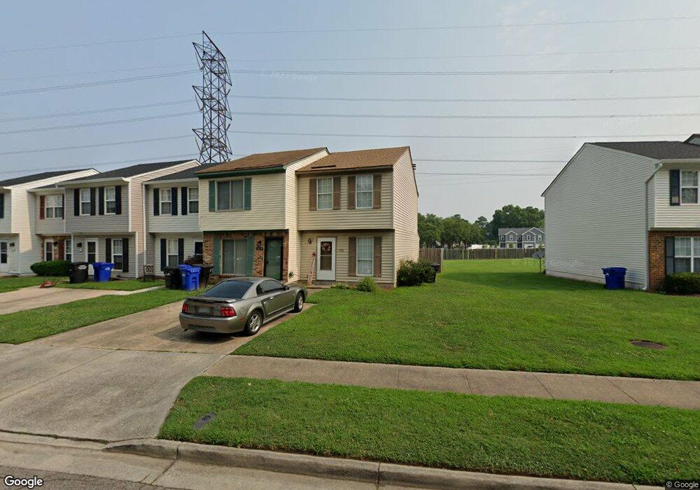 3716 Pepperwood Ct, Portsmouth, VA 23703 - photo 1