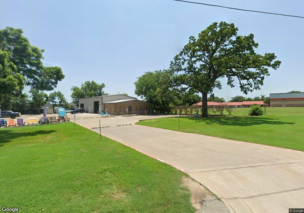 1110 E Bankhead Dr, Weatherford, TX 76086 - photo 1