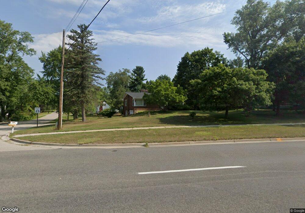 4961 Cascade Rd SE, Grand Rapids, MI 49546 - photo 1