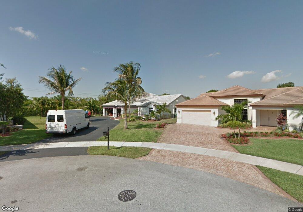 2602 E Orchard Cir, Davie, FL 33328 - photo 1