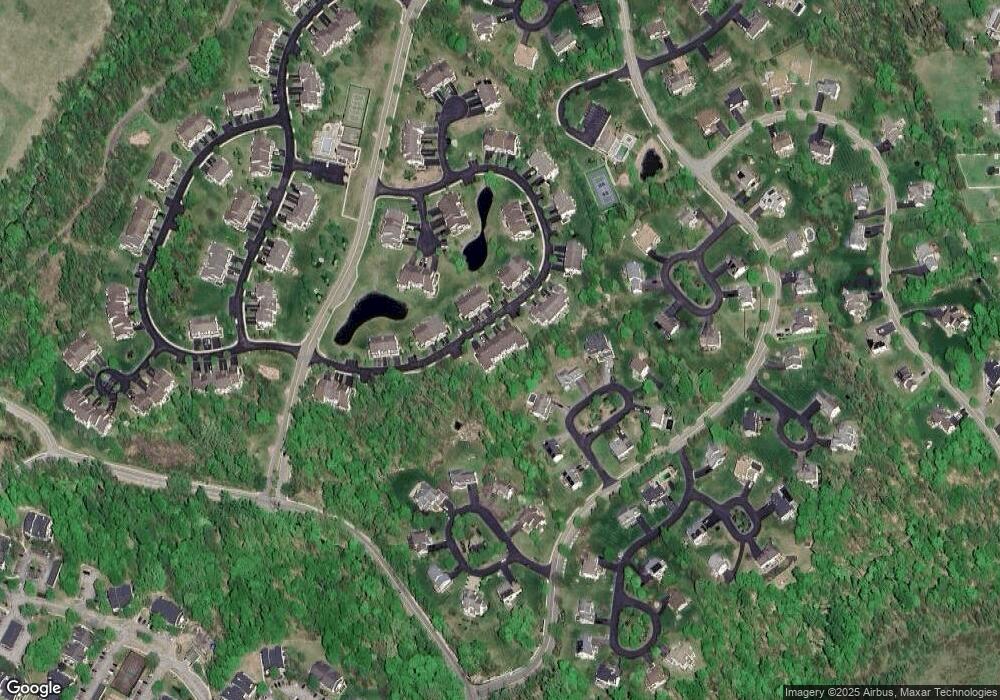 806 Pondview Loop unit 806, Wappingers Falls, NY 12590 - photo 1