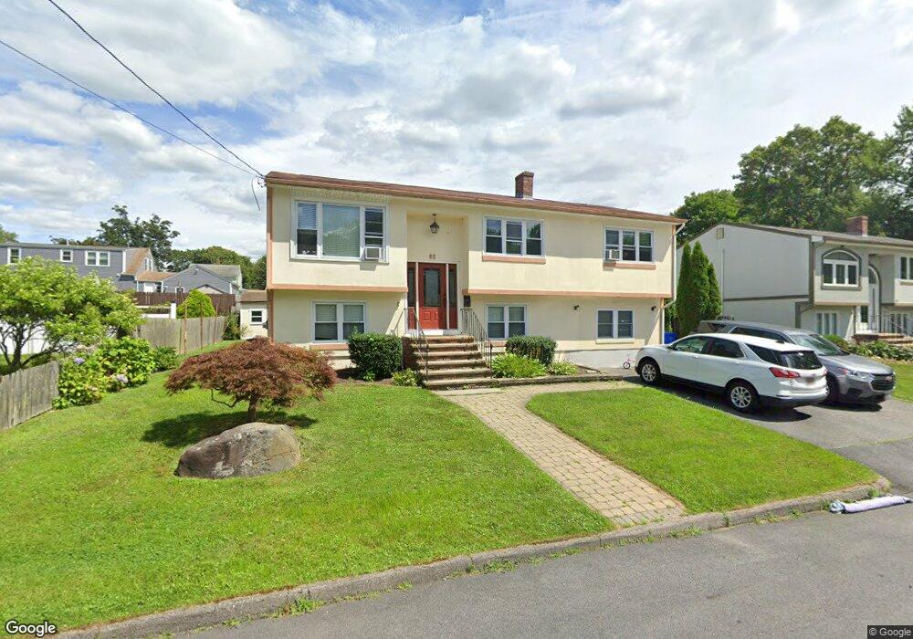 82 Buckthorne Ave, Riverside, RI 02915 - photo 1