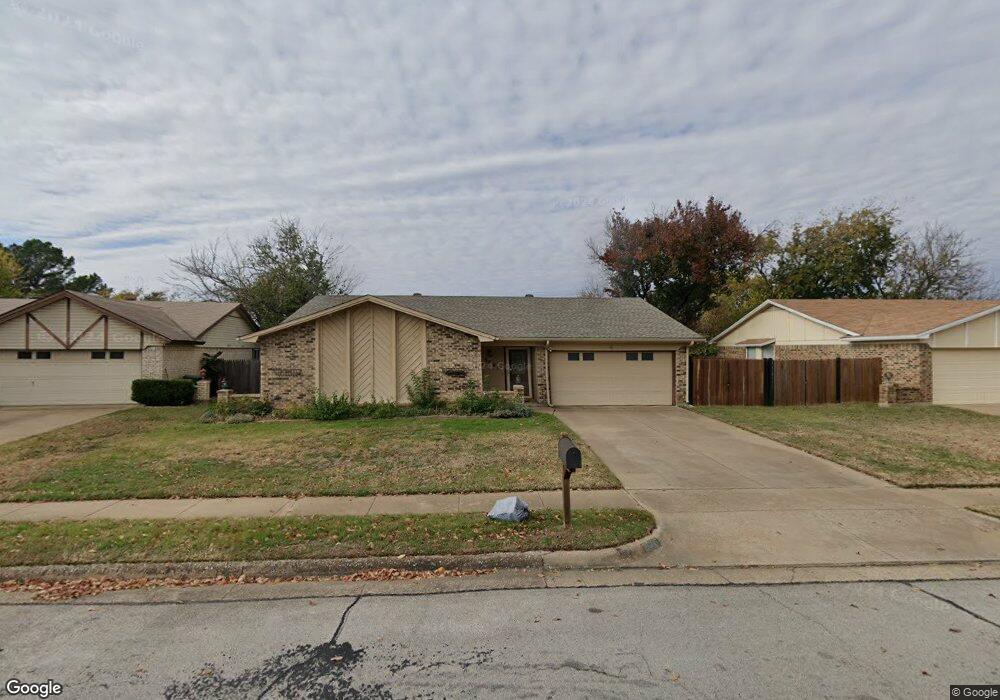 3005 Mossy Oak Ln, Bedford, TX 76021 - photo 1