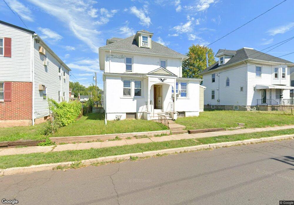 215 W 5th St, Lansdale, PA 19446 - photo 1