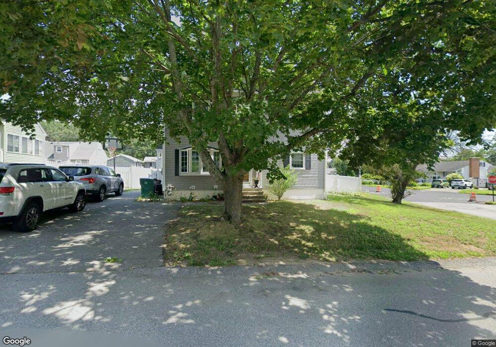 110 Dinsmore St, Lowell, MA 01852 - photo 1