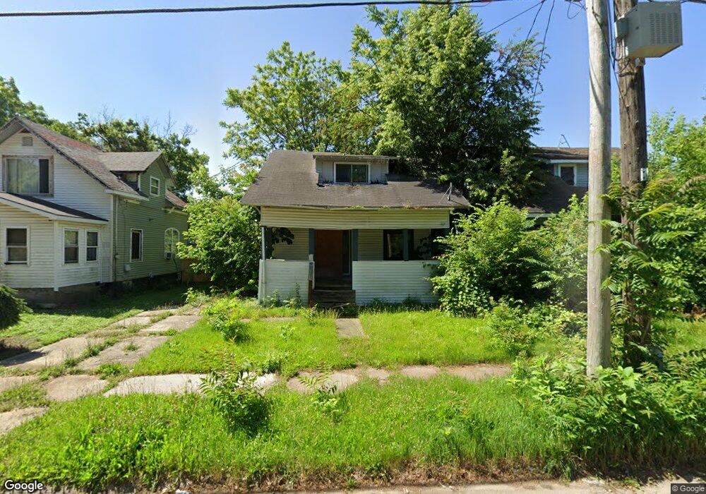 221 W Tobias St, Flint, MI 48503 - photo 1