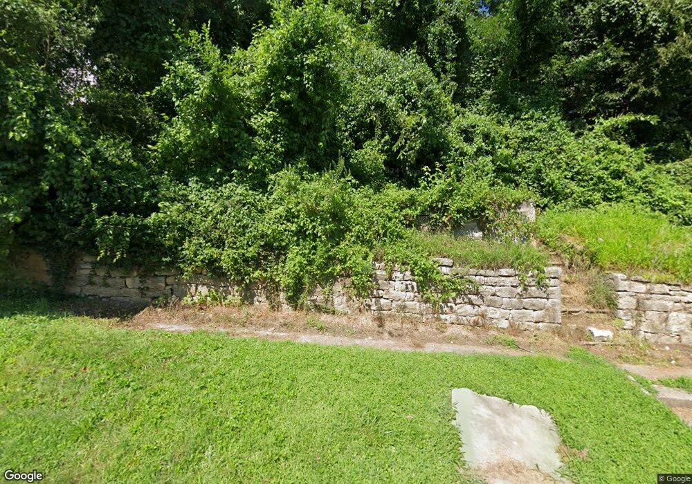 513 Walnut St, Hannibal, MO 63401 - photo 1