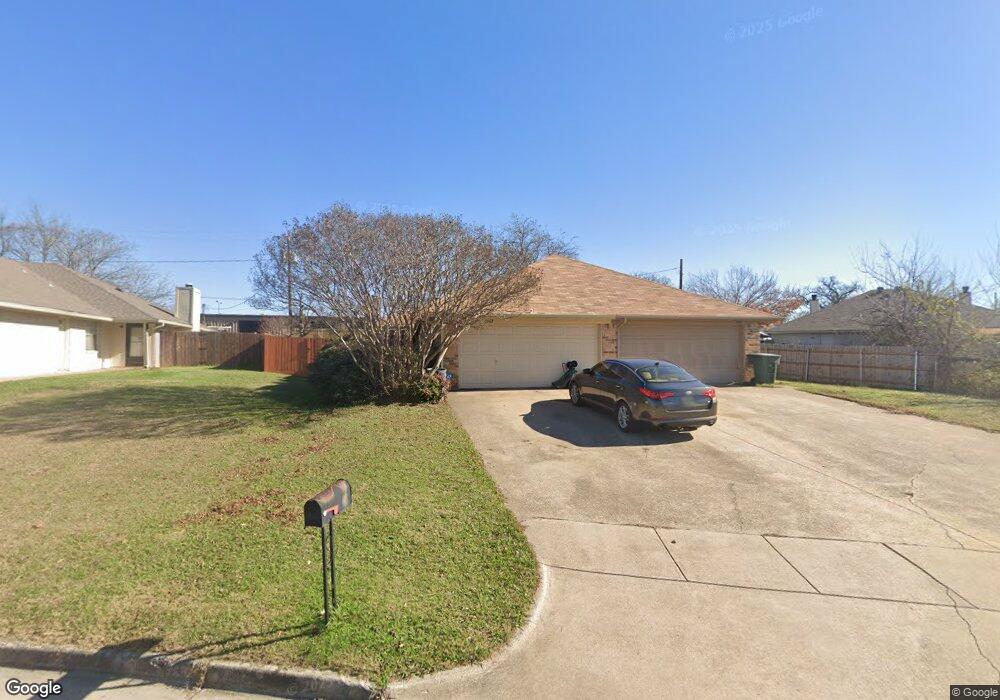 6602 Parkview Ln, North Richland Hills, TX 76182 - photo 1