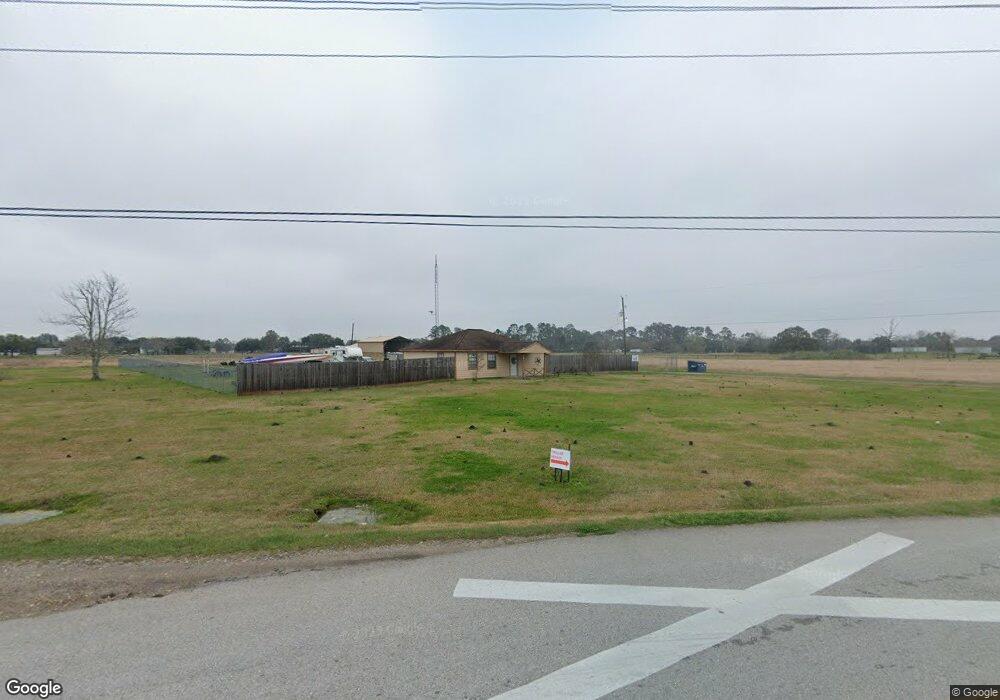 335 Mustang Rd, Alvin, TX 77511 - photo 1