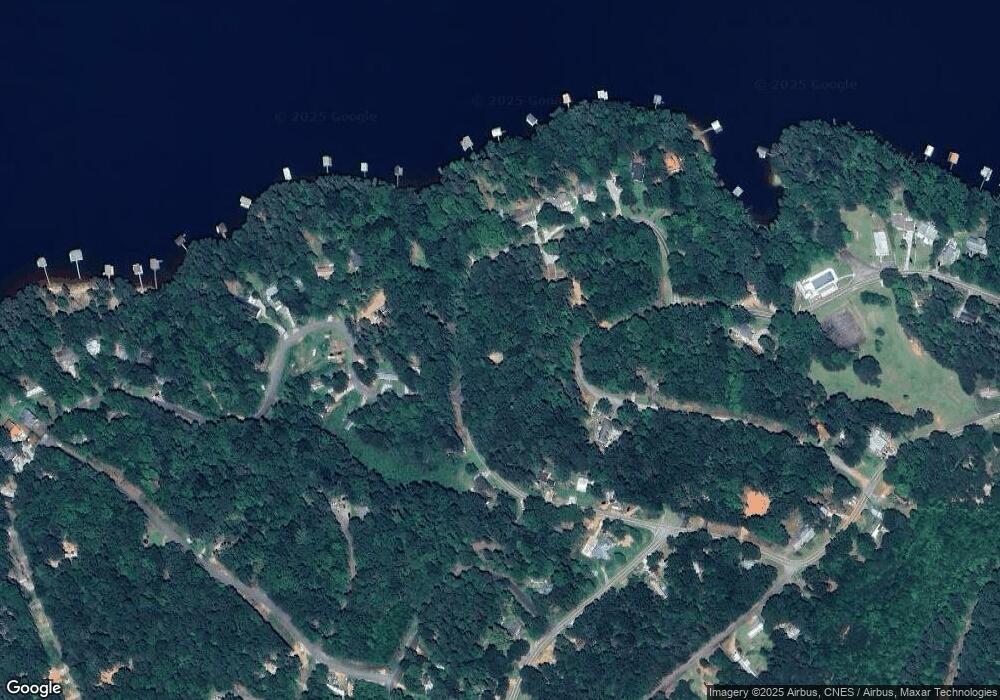 278 Shorewood Cir, Toccoa, GA 30577 - photo 1