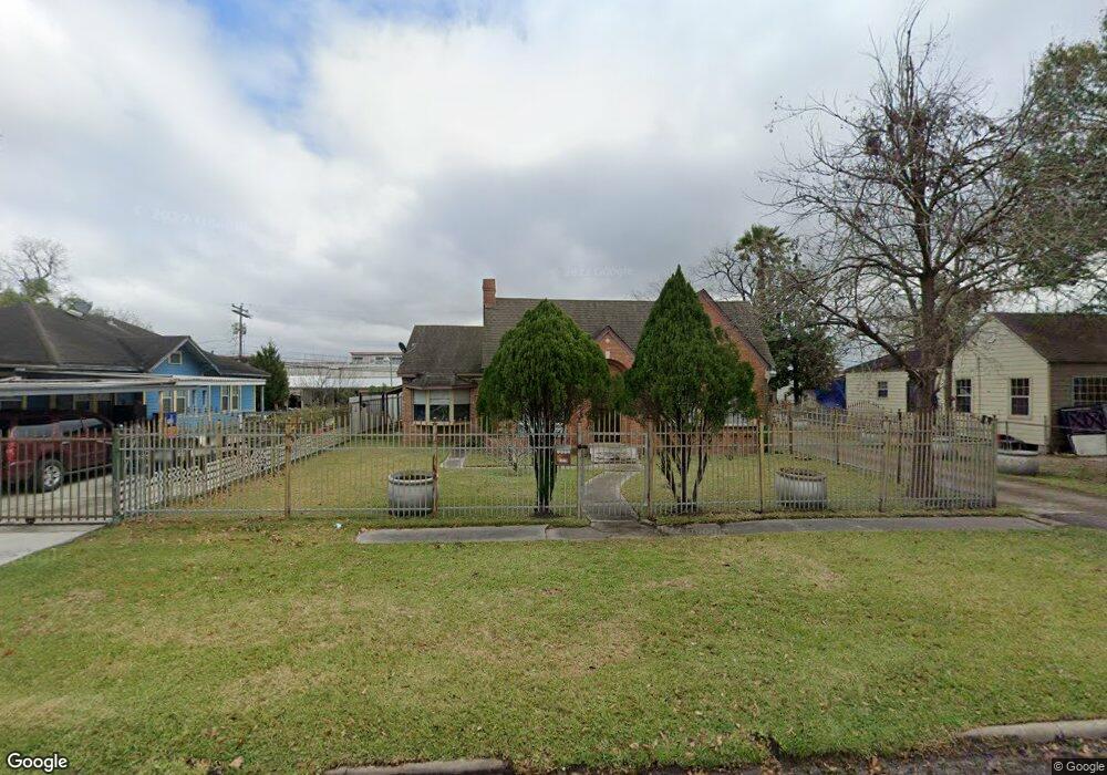 3727 Erie St, Houston, TX 77017 - photo 1