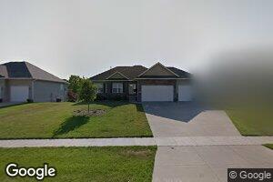 340 Landau St, Robins, IA 52328