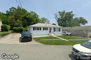 33 Pavilion Ave, Cranston, RI 02920
