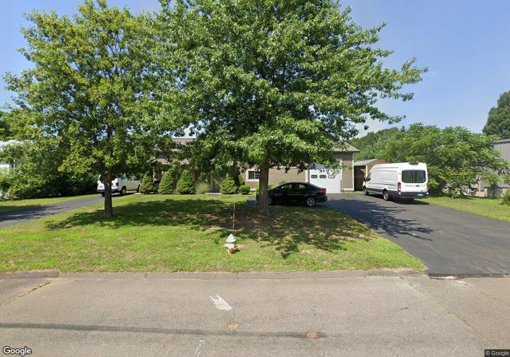 5 Northgate Dr, Windsor Locks, CT 06096 - photo 1