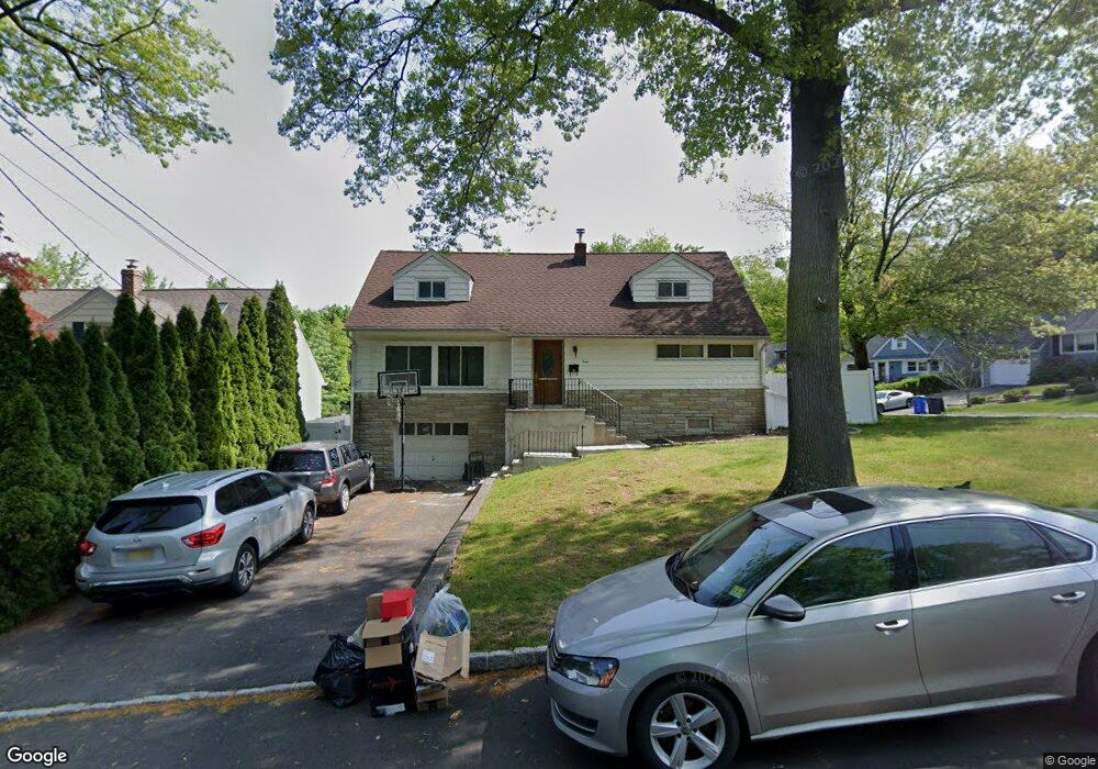 14 Bryn Mawr Rd, West Orange, NJ 07052 - photo 1