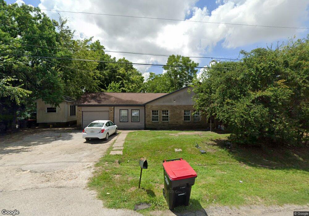 14102 Garber Ln, Houston, TX 77015 - photo 1