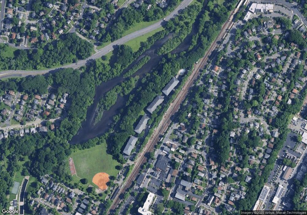 Consulate on the Park unit 4B, Tuckahoe, NY 10707 - photo 1