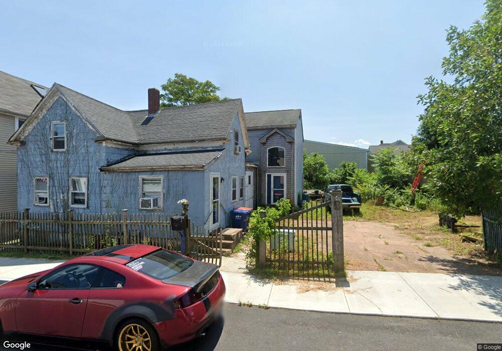 4 Walter St, South Dartmouth, MA 02748 - photo 1