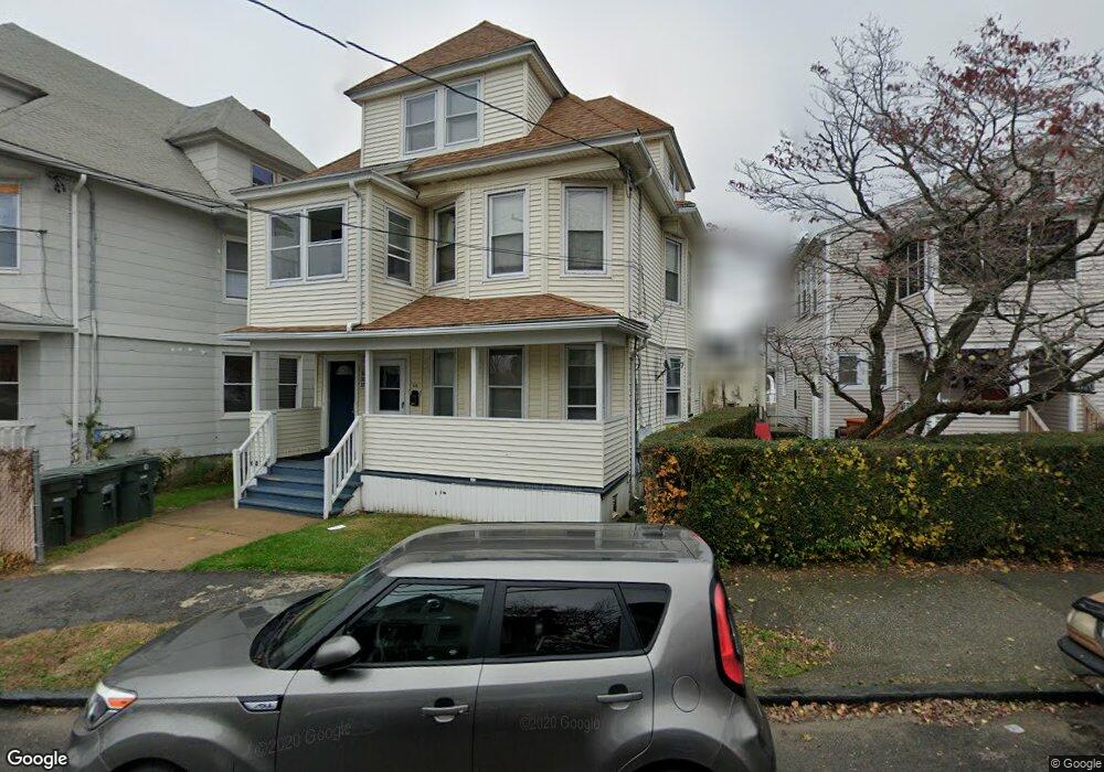 378 Huntington Rd, Bridgeport, CT 06608 - photo 1