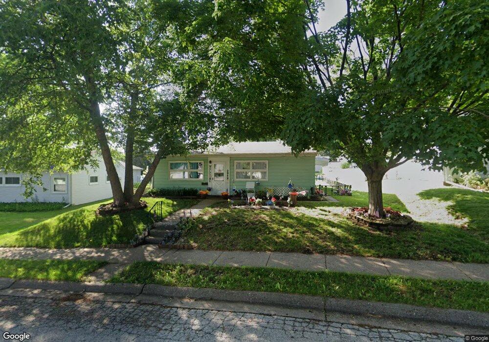 2859 Northhaven Rd, Davenport, IA 52804 - photo 1