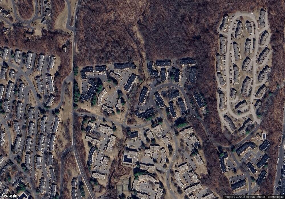 12 Willow Ct, Cromwell, CT 06416 - photo 1