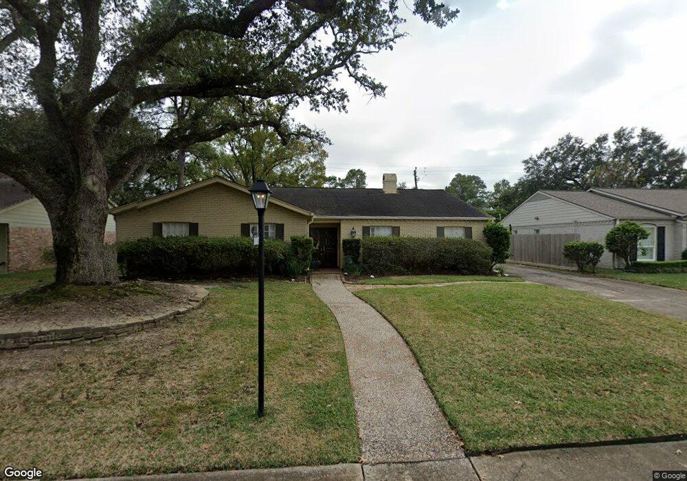 10007 Chevy Chase Dr, Houston, TX 77042 - photo 1