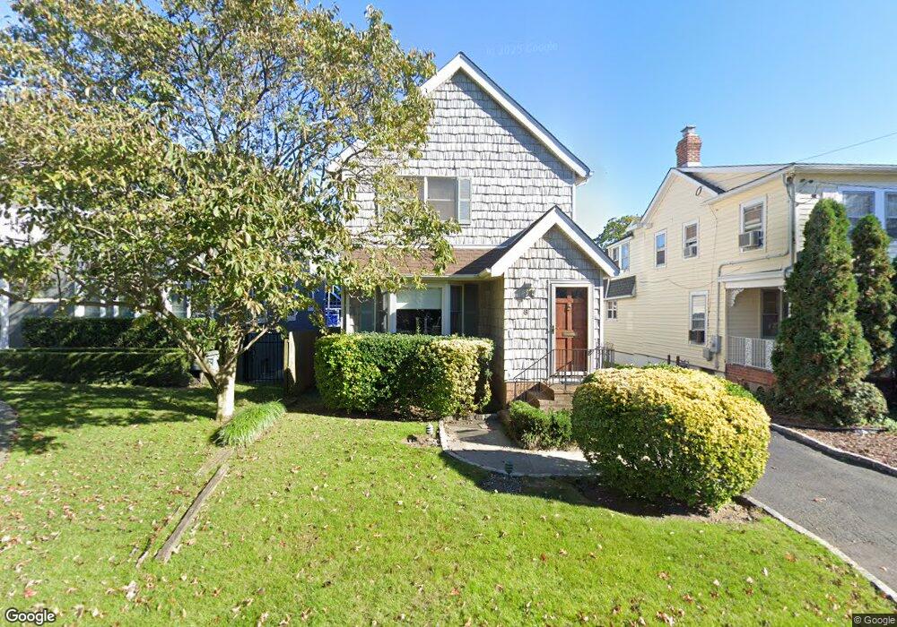 78 Auerbach Ln, Lawrence, NY 11559 - photo 1