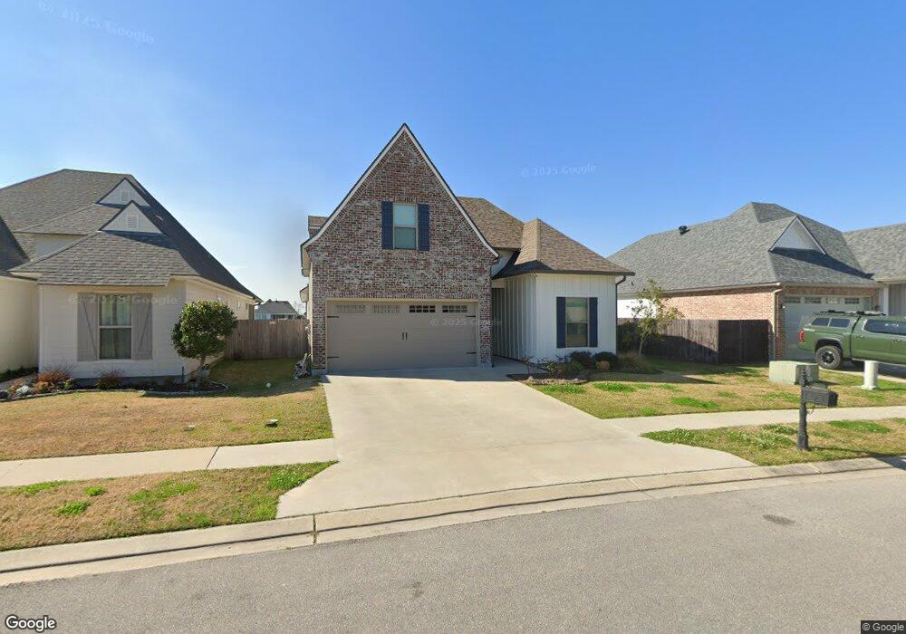 211 Santander Dr, Youngsville, LA 70592 - photo 1