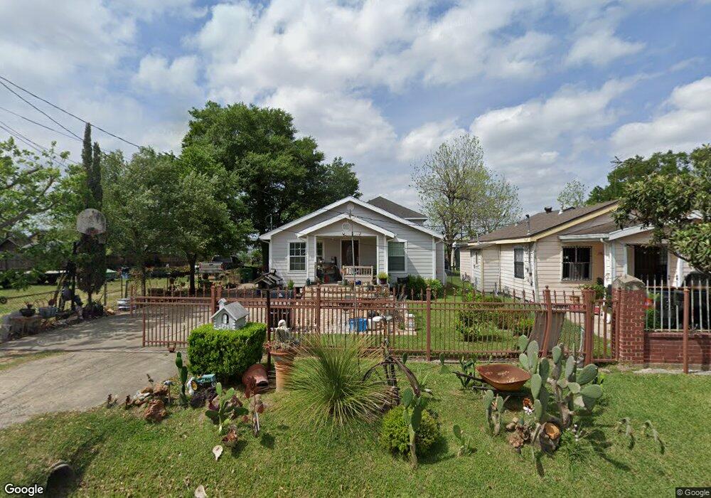 1219 De Boll St, Houston, TX 77022 - photo 1