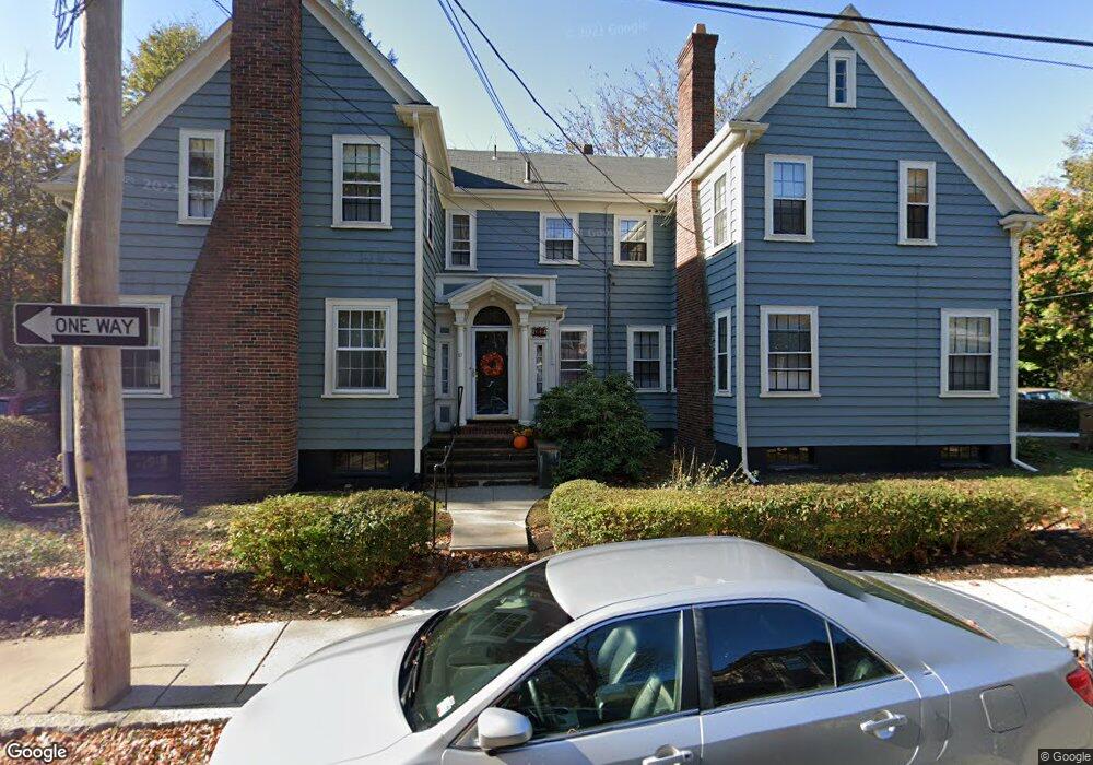 4 Bates St, Cambridge, MA 02140 - photo 1
