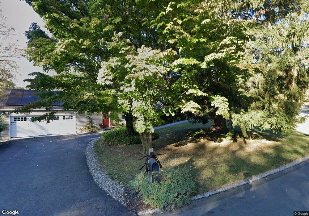 147 Hunters Ln, Devon, PA 19333 - photo 1